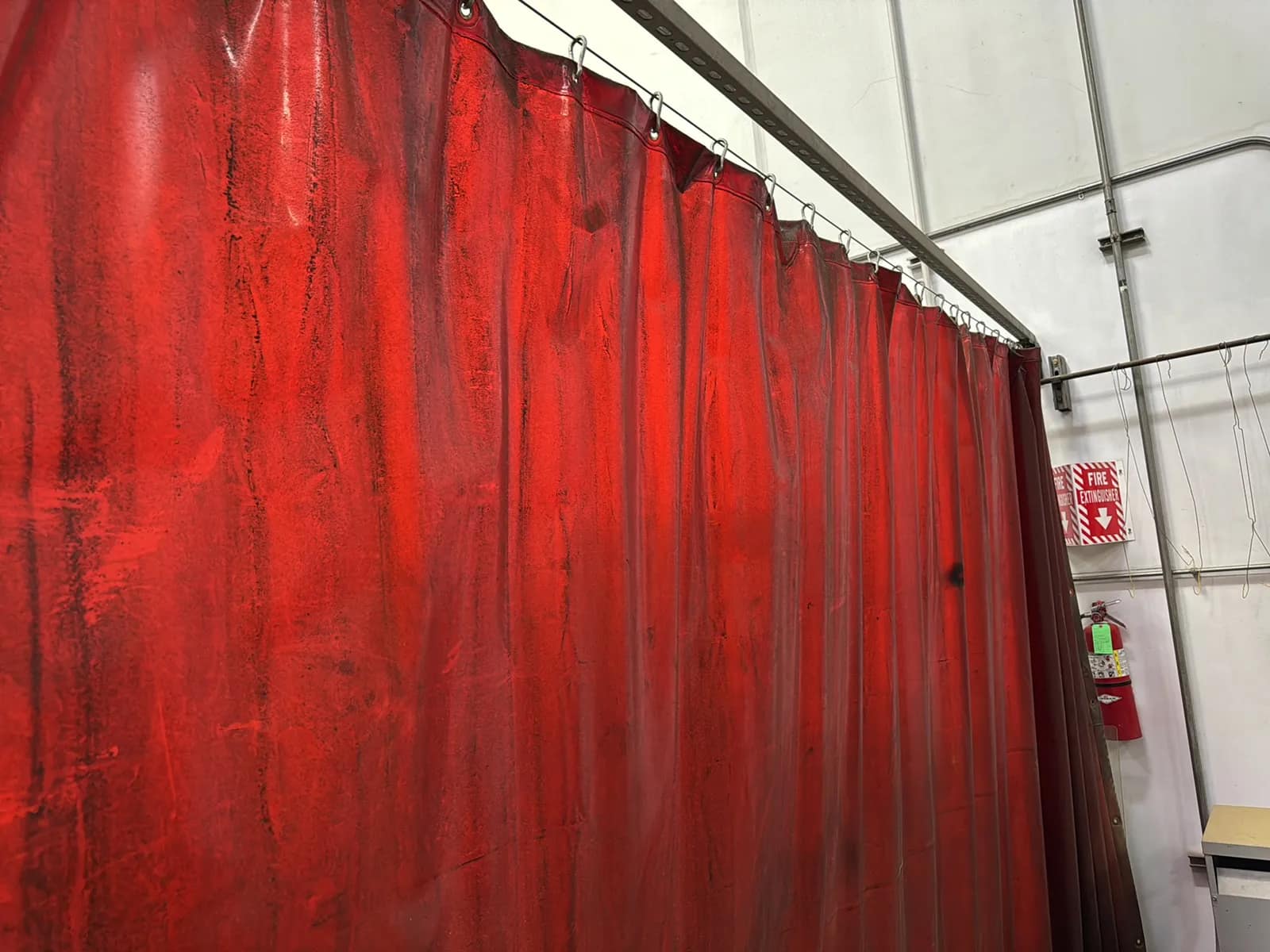 (2) Welding Screens And Screen Frame, photo 4 of 6