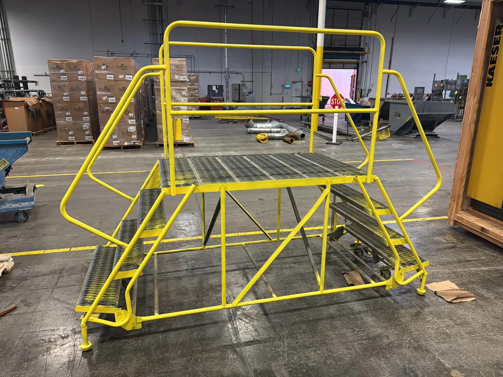 4-dual-sided-shop-platform-a7ae4f