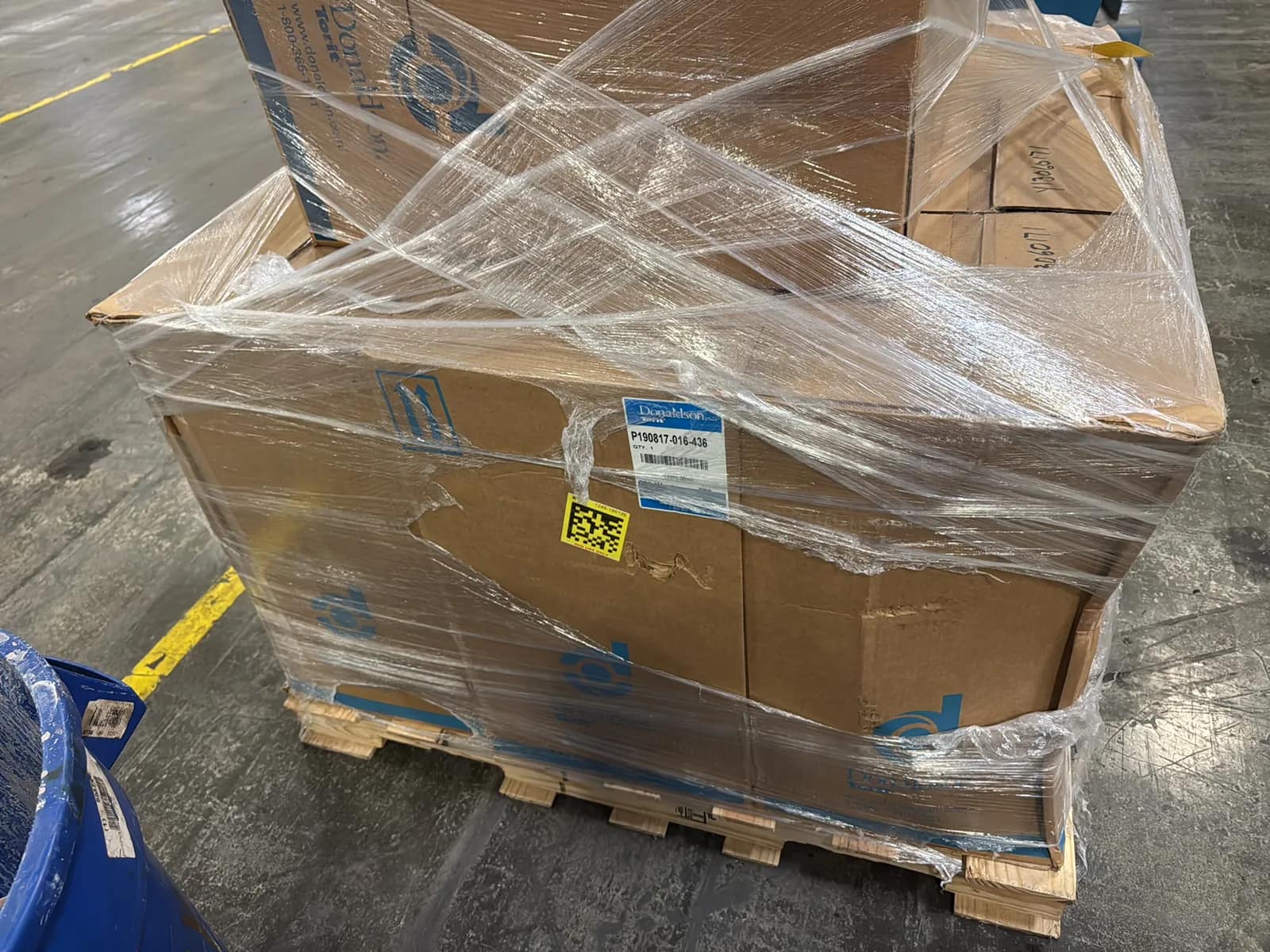 Contents Of Pallet: Donaldson Torit Ultra-Web Filters, photo 4 of 6