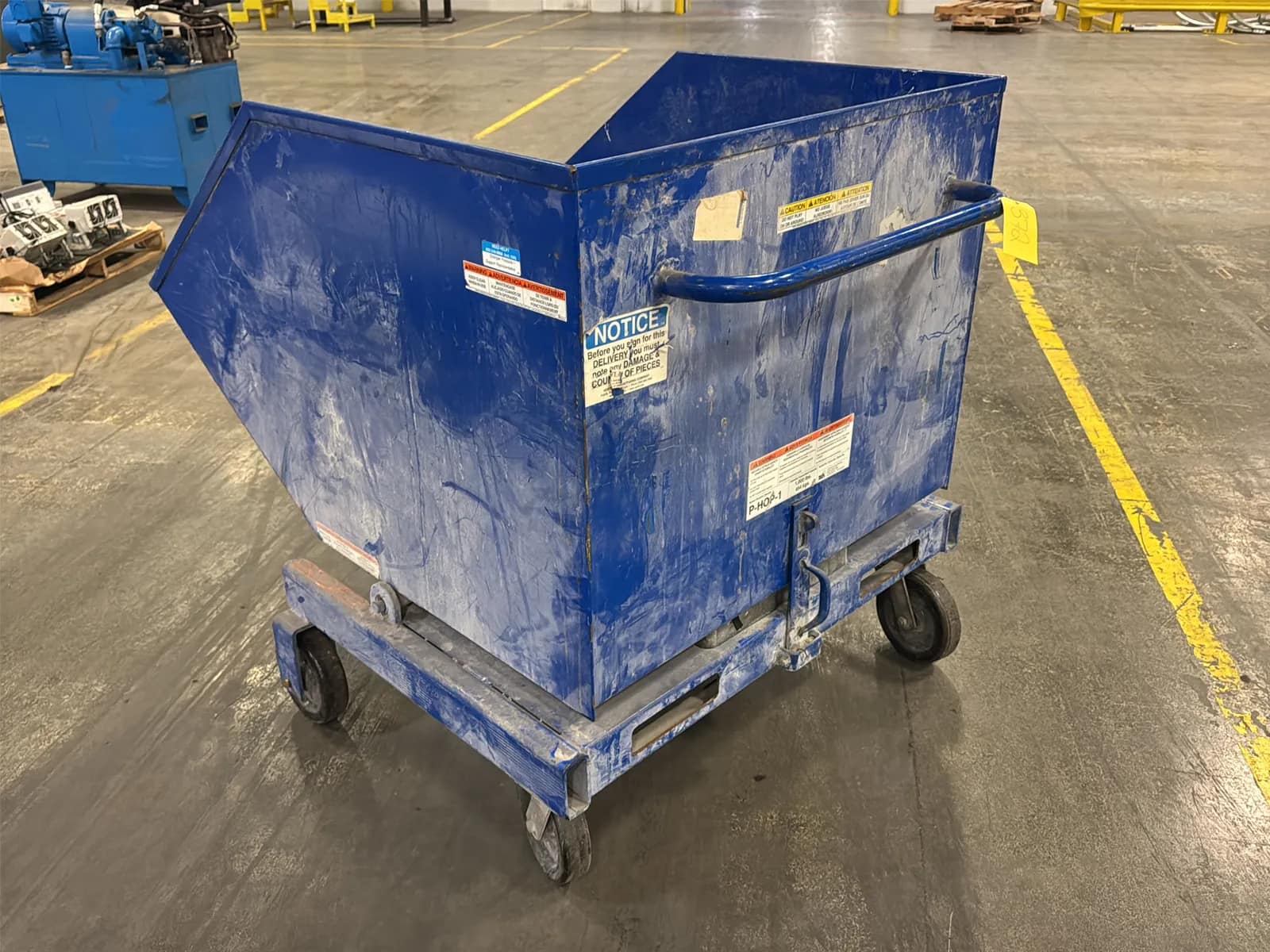 Vestil 1,000lb Capacity Mobile Tilting Hopper, photo 4 of 11