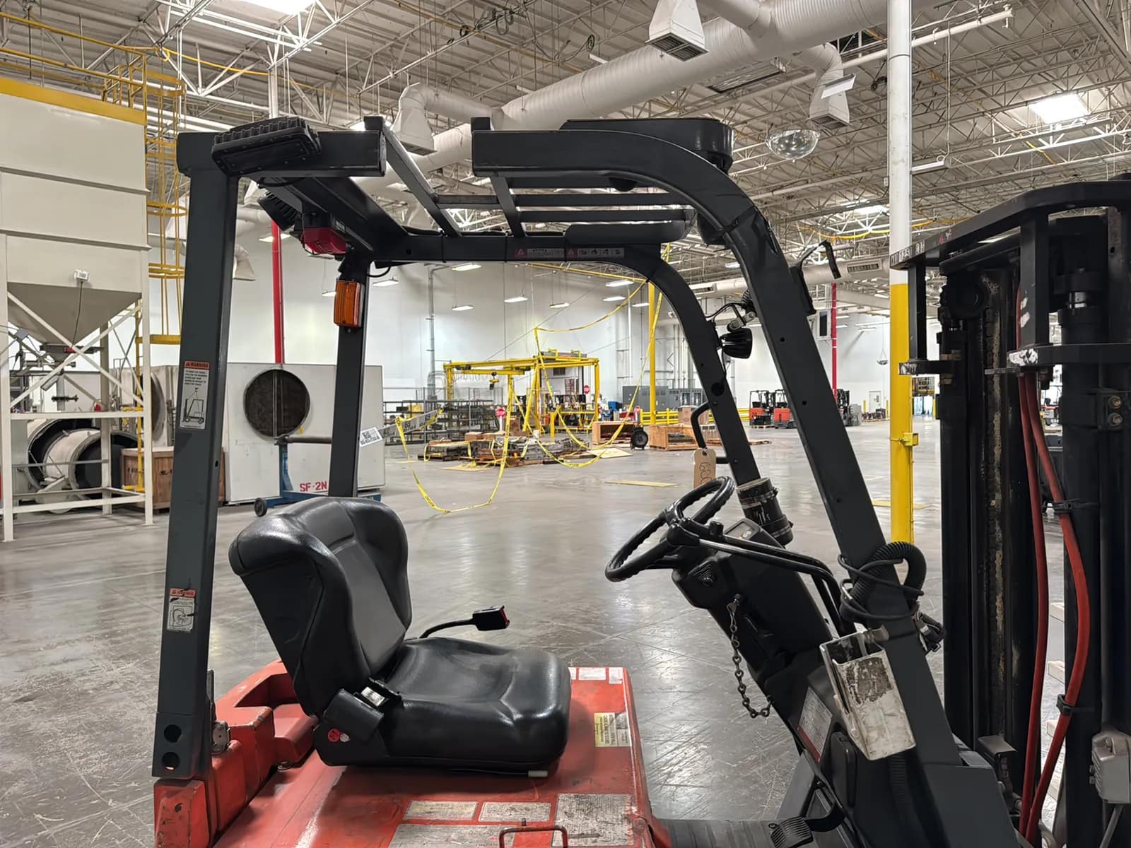 Toyota 7FBCU15 3,000lb Capacity Electric Forklift With Cascade Bale Clamp, photo 15 of 55
