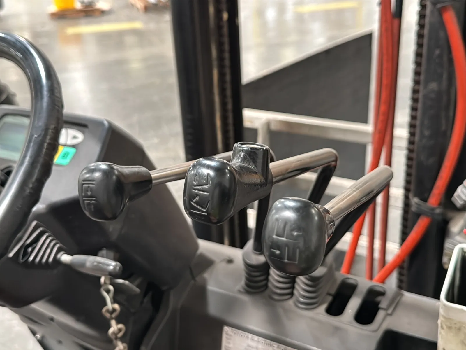 Toyota 7FBCU15 3,000lb Capacity Electric Forklift With Cascade Bale Clamp, photo 37 of 55
