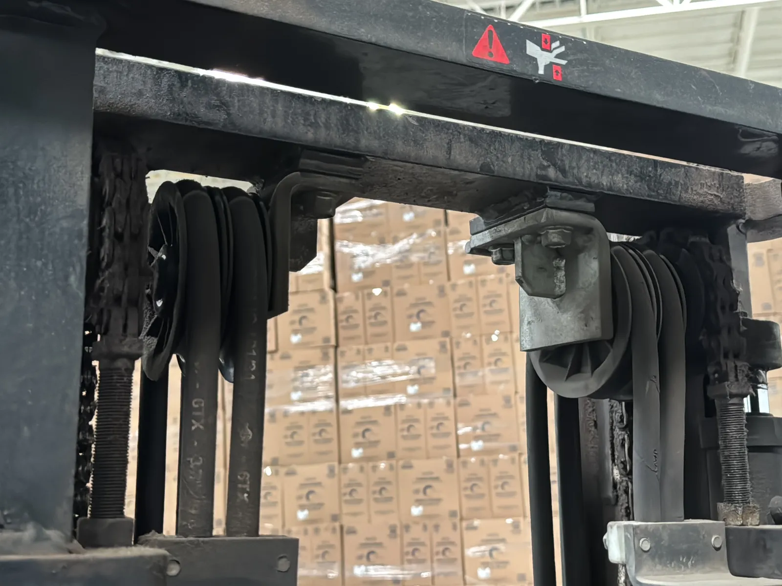 Toyota 7FBCU15 3,000lb Capacity Electric Forklift With Cascade Bale Clamp, photo 37 of 48