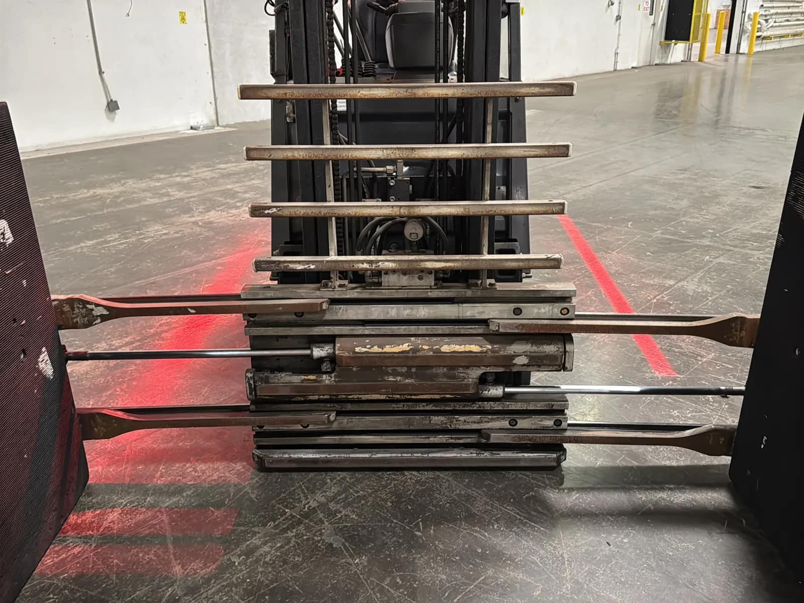Toyota 7FBCU15 3,000lb Capacity Electric Forklift With Cascade Bale Clamp, photo 9 of 48