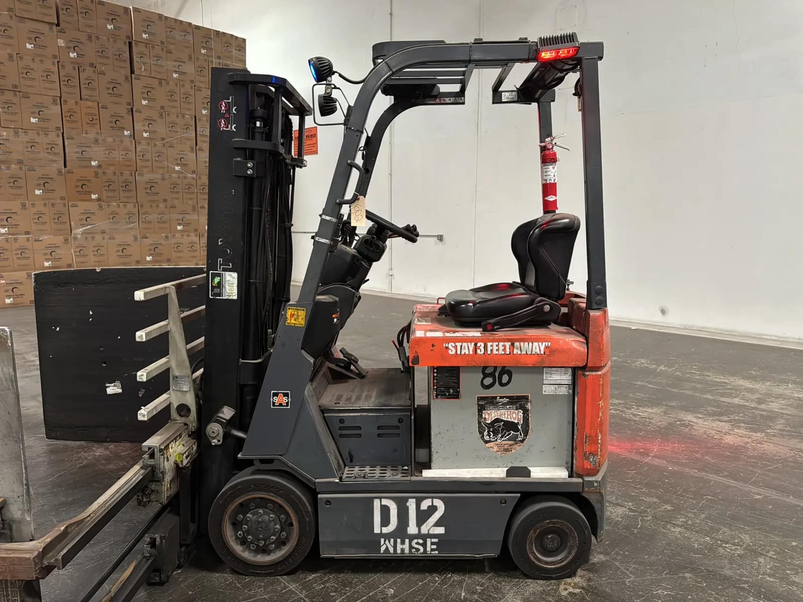 Toyota 7FBCU15 3,000lb Capacity Electric Forklift With Cascade Bale Clamp, photo 14 of 48