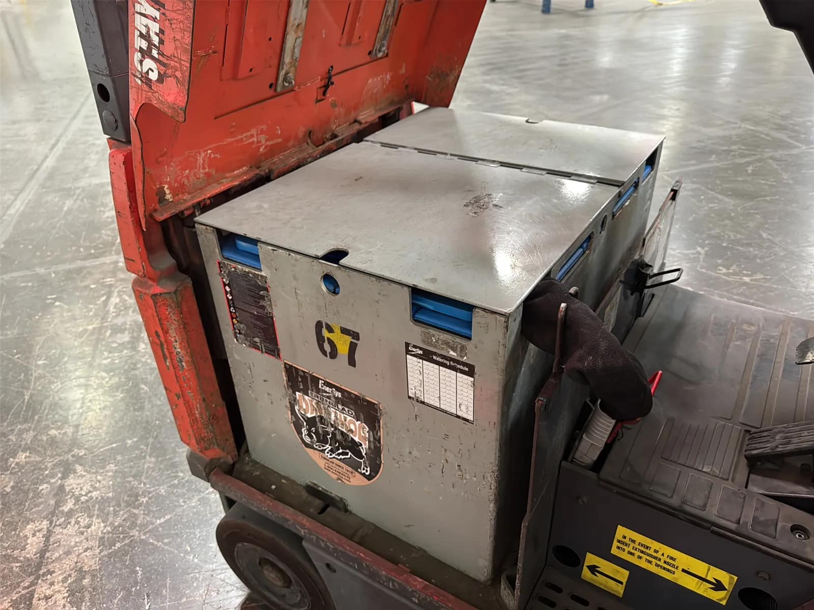 Toyota 7FBCU15 3,000lb Capacity Electric Forklift With Cascade Bale Clamp, photo 31 of 45