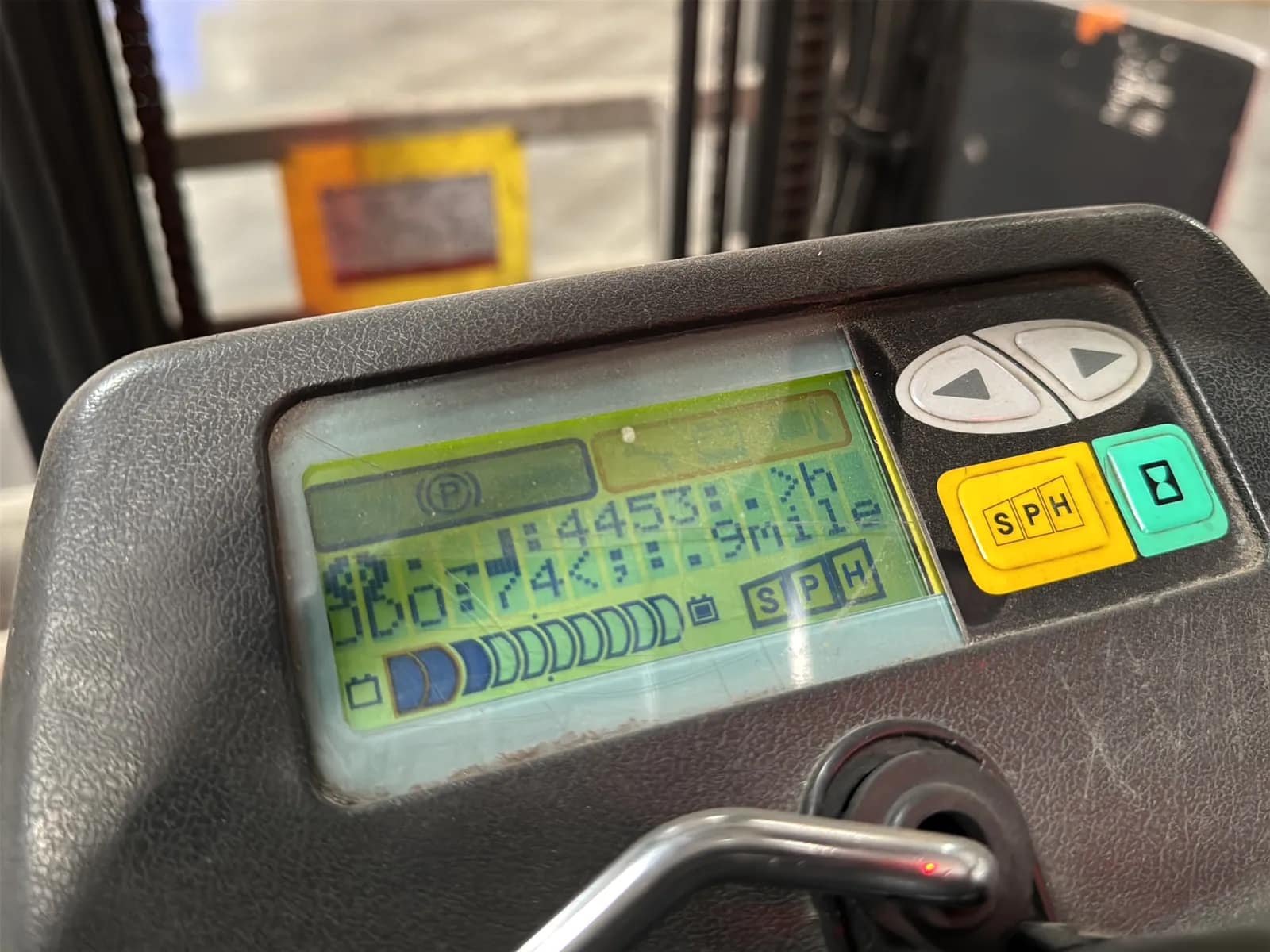 Toyota 7FBCU15 3,000lb Capacity Electric Forklift With Cascade Bale Clamp, photo 19 of 45