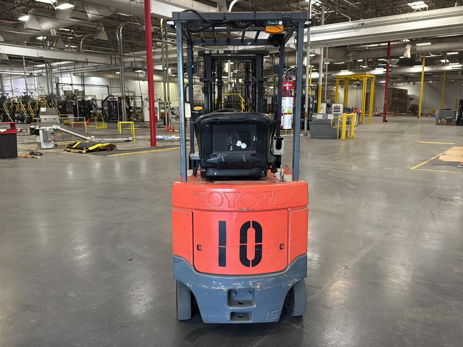 Toyota 5FBCU15 2,700lb Capacity Electric Forklift, photo 5 of 51