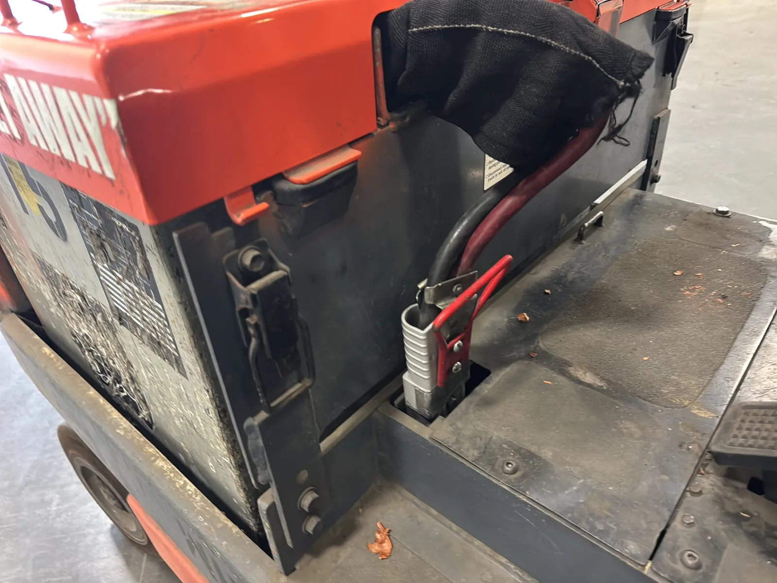 Toyota 5FBCU15 2,700lb Capacity Electric Forklift, photo 23 of 51