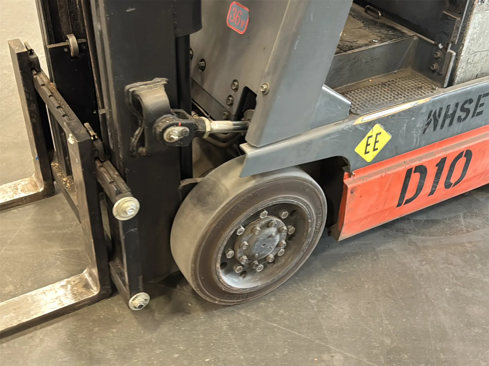 Toyota 5FBCU15 2,700lb Capacity Electric Forklift, photo 11 of 51