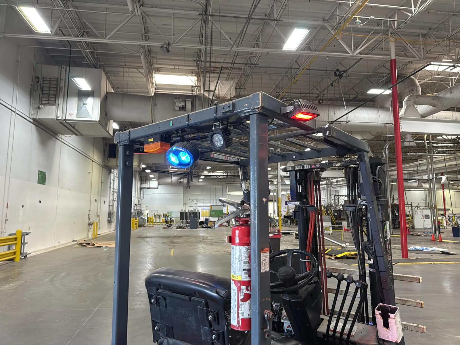 Toyota 5FBCU15 2,700lb Capacity Electric Forklift With Cascade Bale Clamp, photo 48 of 49