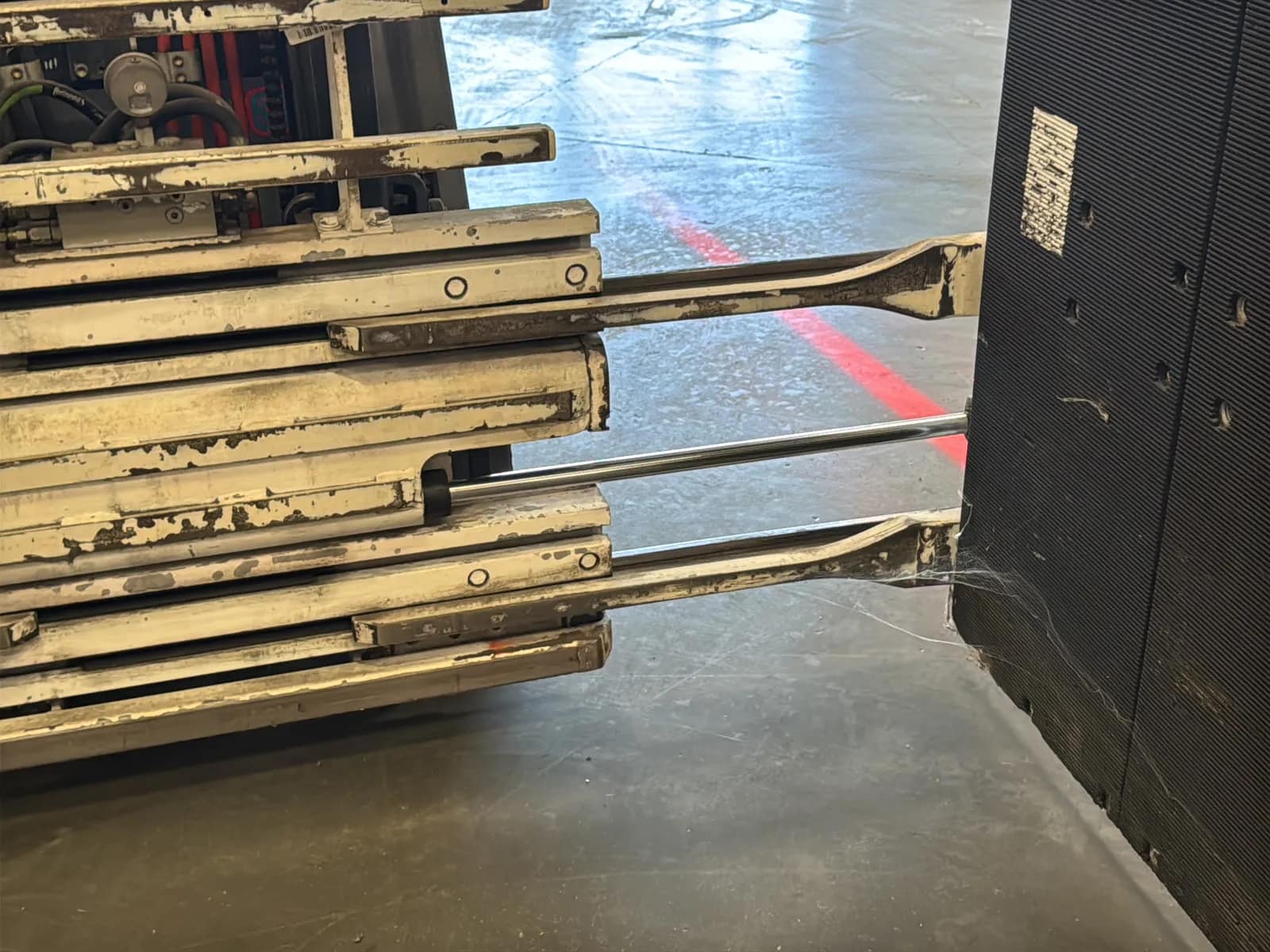 Toyota 5FBCU15 2,700lb Capacity Electric Forklift With Cascade Bale Clamp, photo 11 of 49