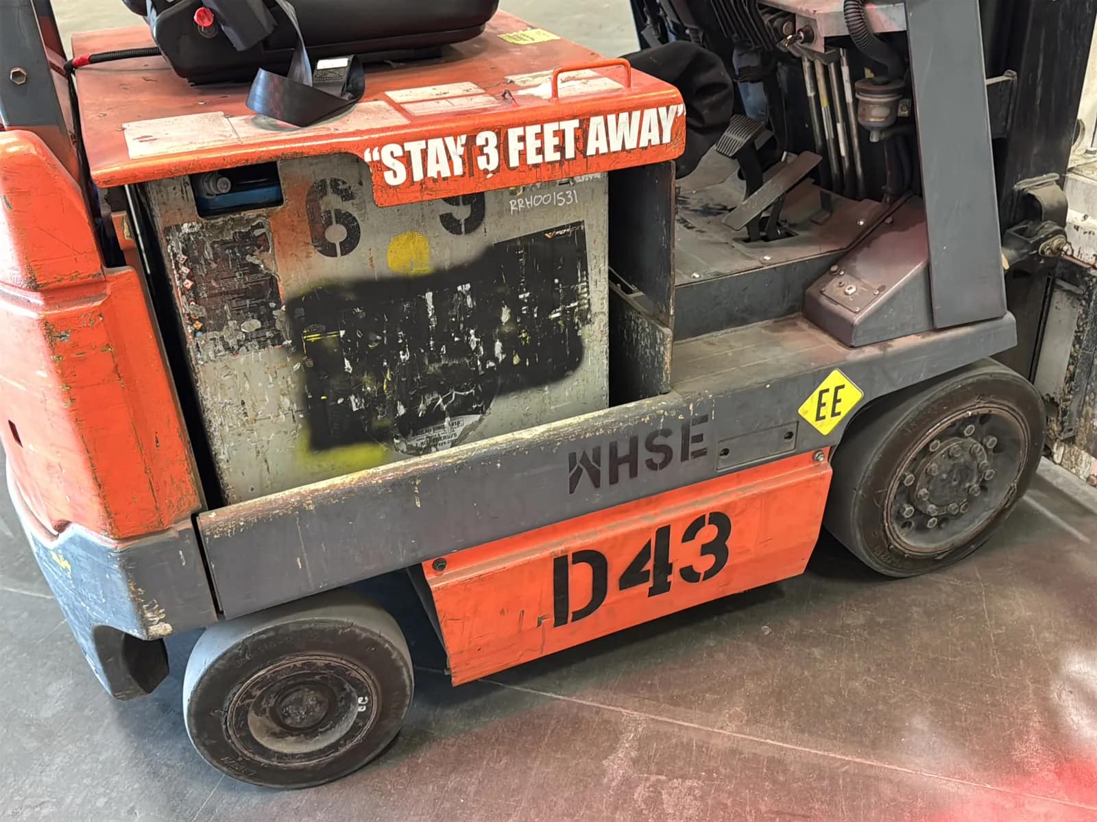 Toyota 5FBCU15 2,700lb Capacity Electric Forklift With Cascade Bale Clamp, photo 25 of 49
