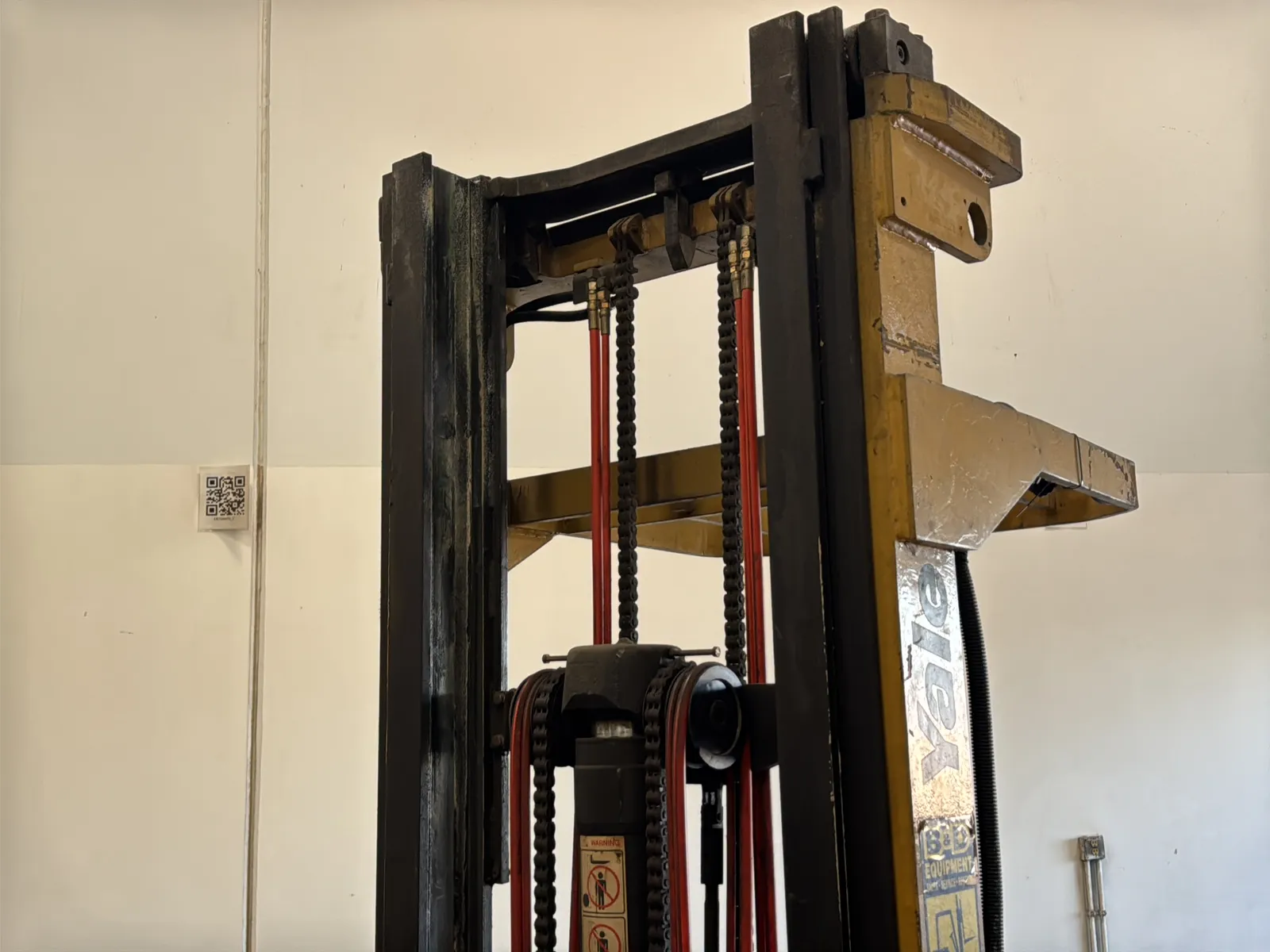 Yale 2,250lb Capacity Electric Standing Forklift, photo 9 of 43