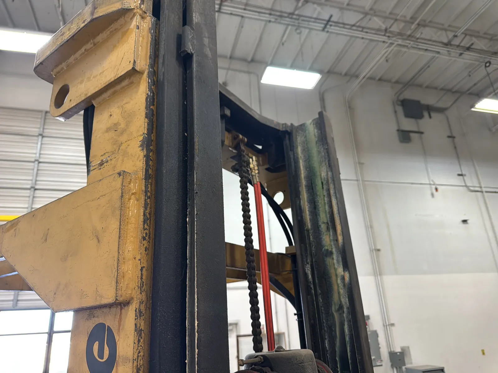 Yale 2,250lb Capacity Electric Standing Forklift, photo 37 of 43
