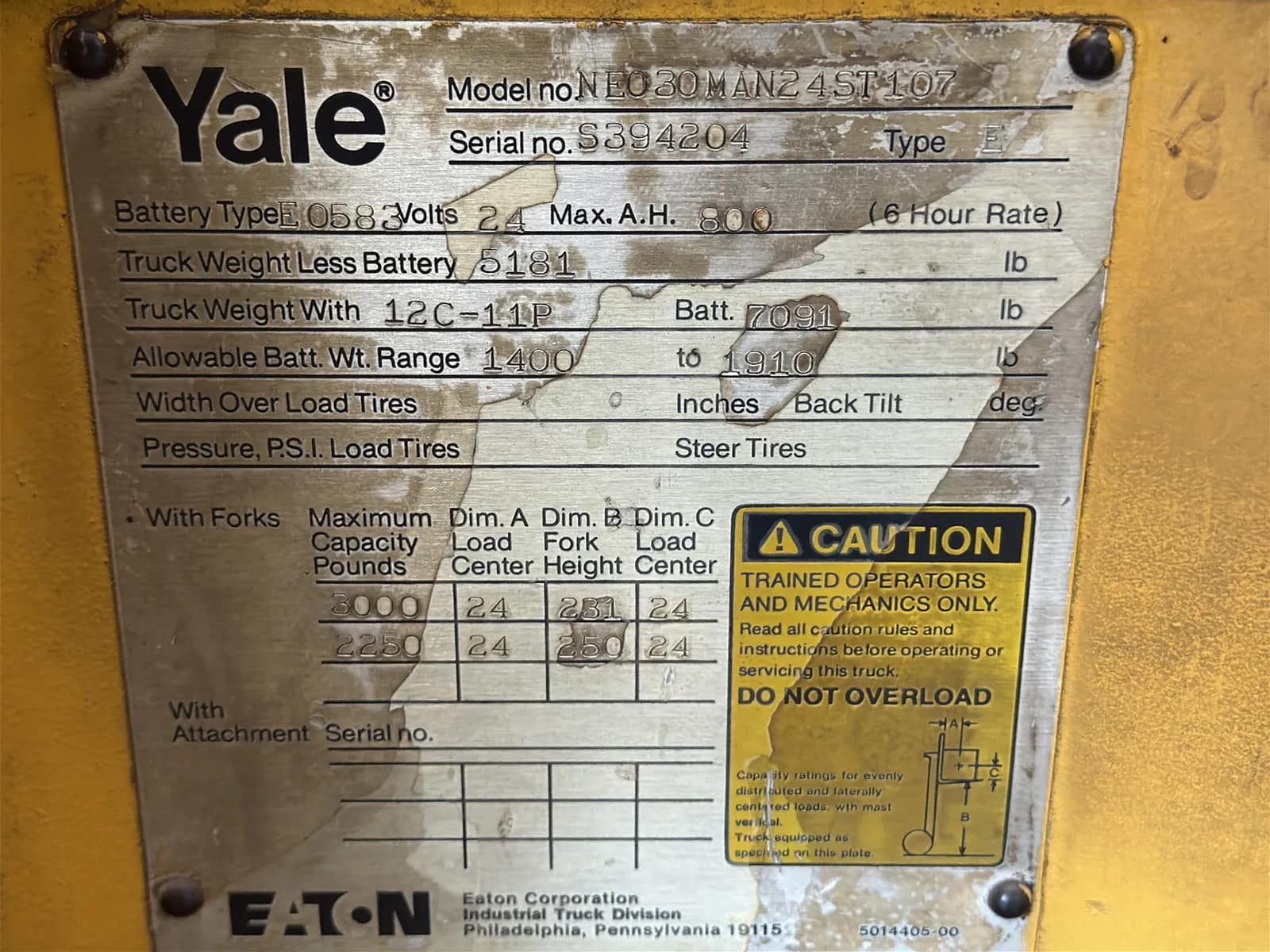 Yale 2,250lb Capacity Electric Standing Forklift, photo 26 of 43