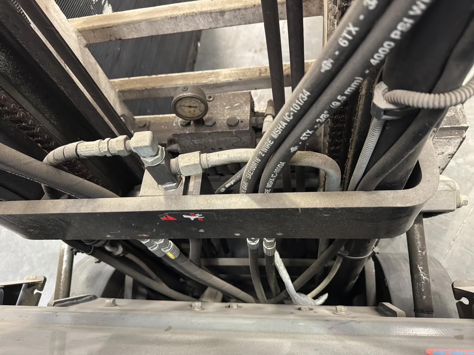 Toyota 7FBCU15 3,000lb Capacity Electric Forklift With Cascade Bale Clamp (Drives, Hydraulics Not Functioning), photo 35 of 43