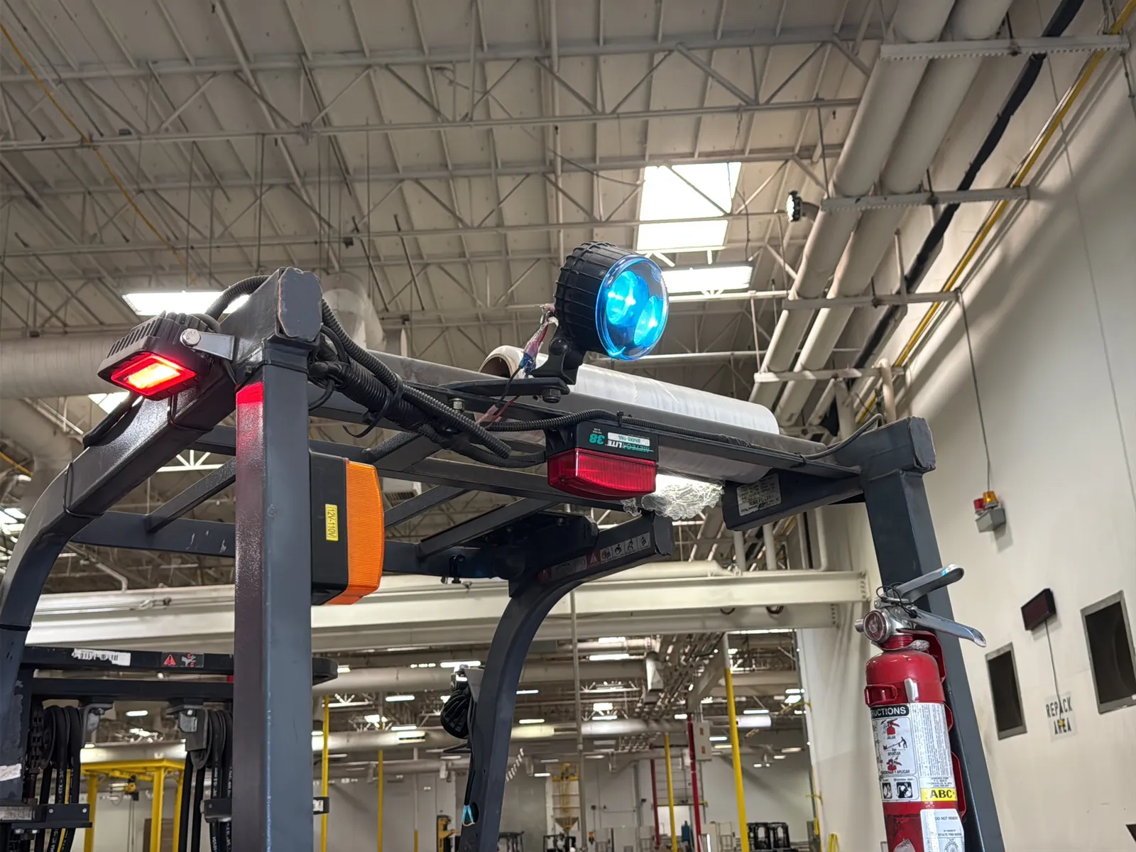 Toyota 7FBCU15 3,000lb Capacity Electric Forklift With Cascade Bale Clamp (Drives, Hydraulics Not Functioning), photo 43 of 43