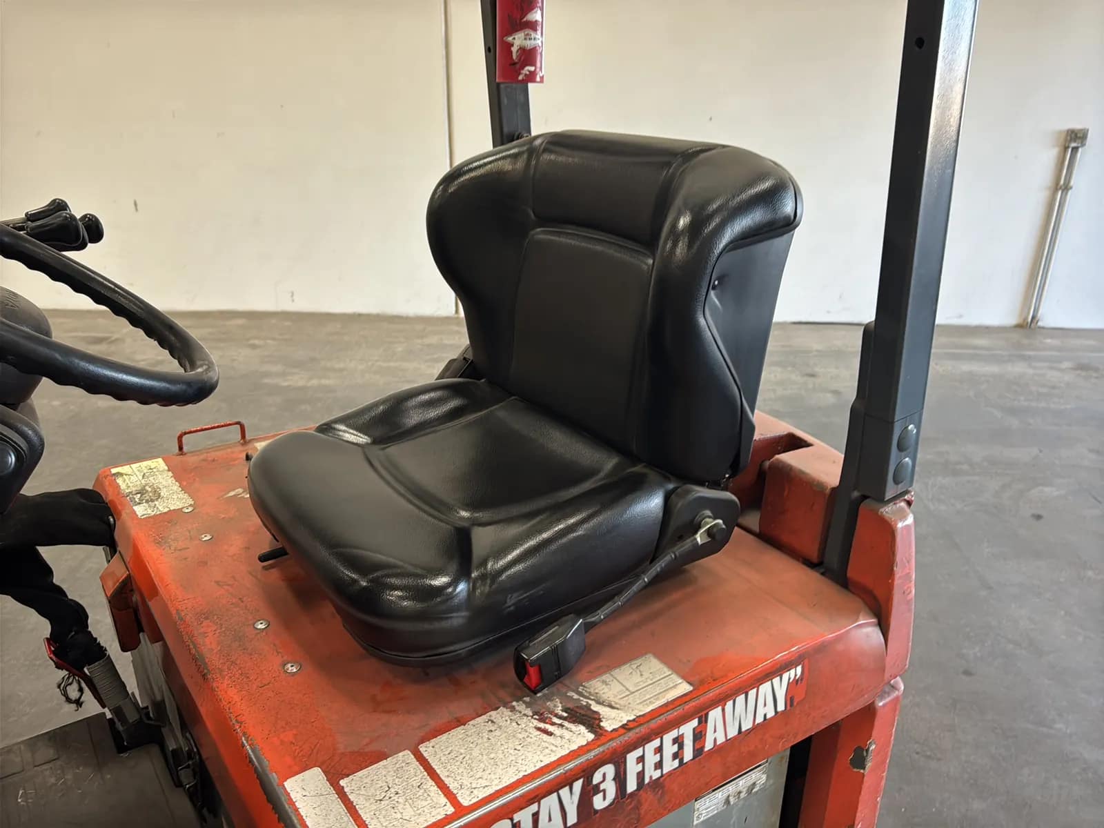 Toyota 7FBCU15 3,000lb Capacity Electric Forklift With Cascade Bale Clamp (Drives, Hydraulics Not Functioning), photo 15 of 43