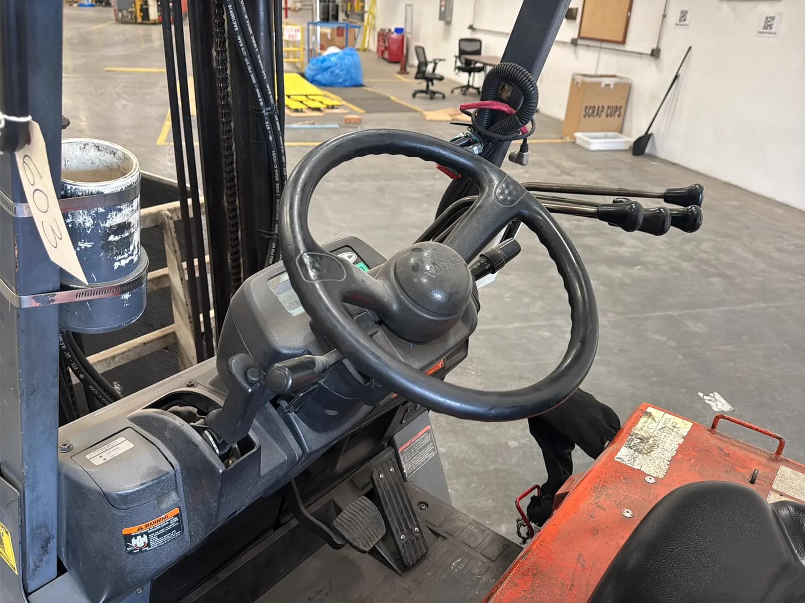 Toyota 7FBCU15 3,000lb Capacity Electric Forklift With Cascade Bale Clamp (Drives, Hydraulics Not Functioning), photo 16 of 43