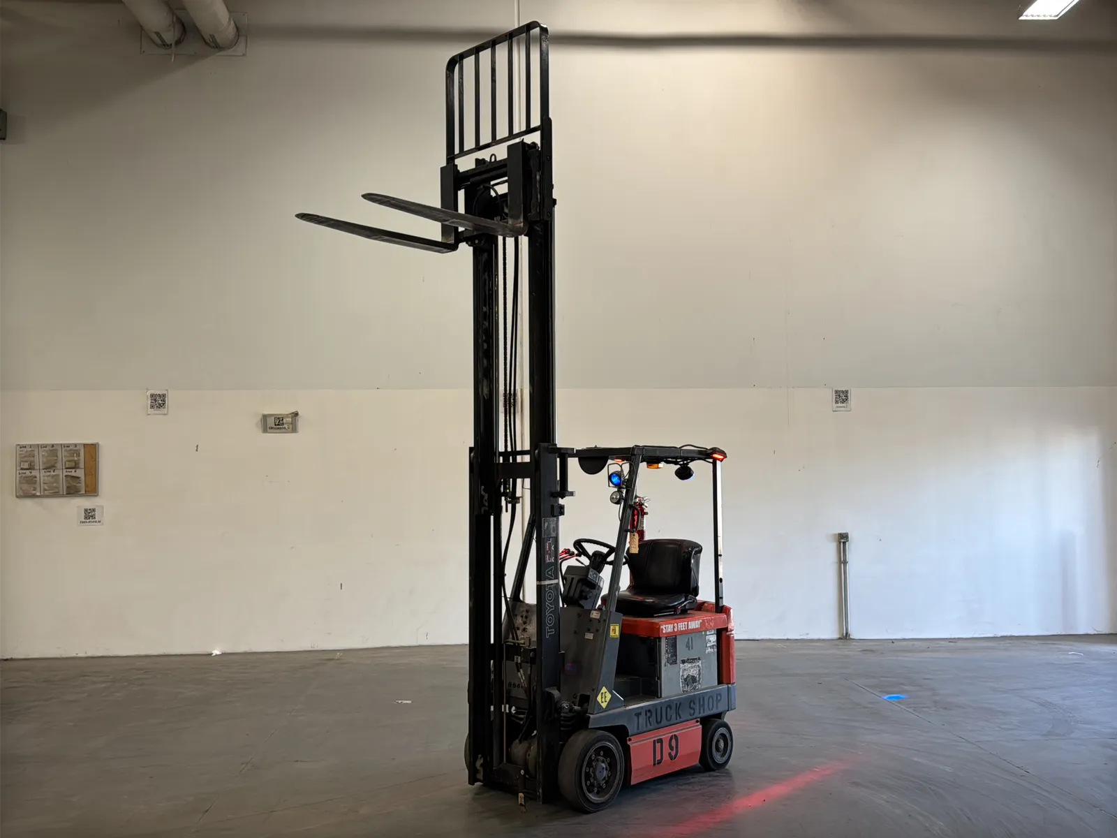 Toyota 5FBCU15 3,000lb Capacity Electric Forklift, photo 2 of 47
