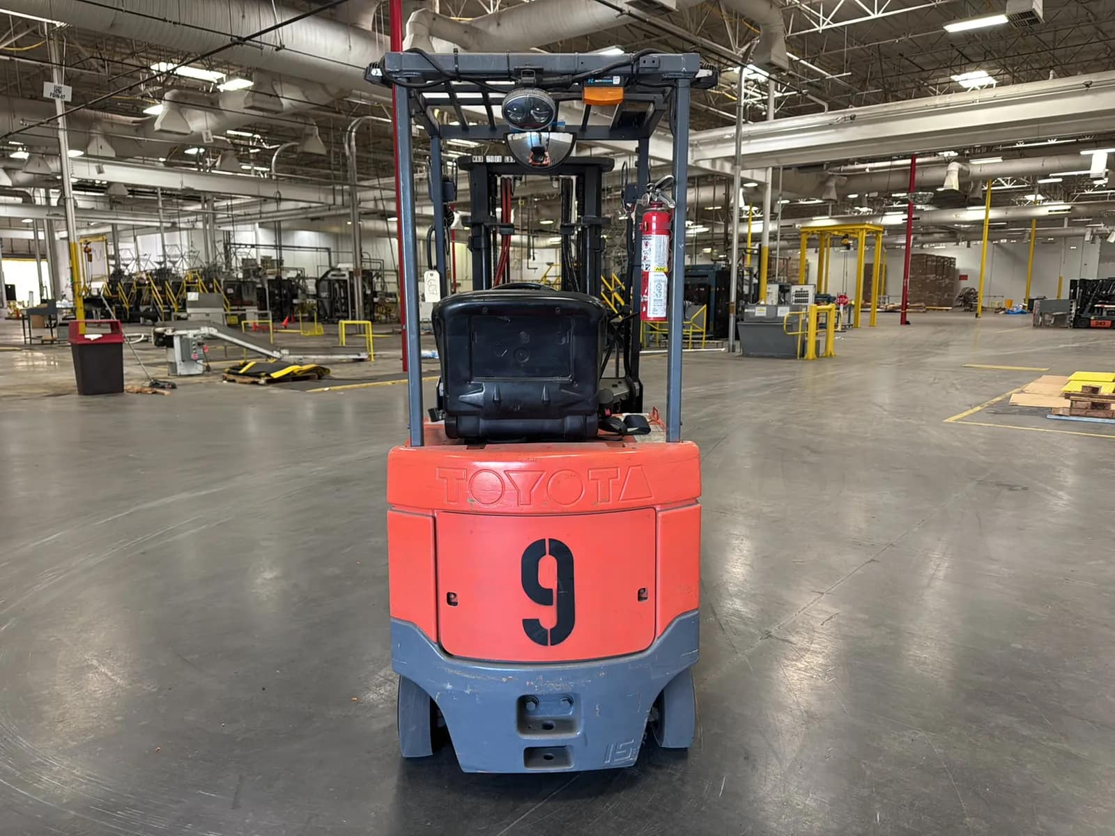 Toyota 5FBCU15 3,000lb Capacity Electric Forklift, photo 4 of 47