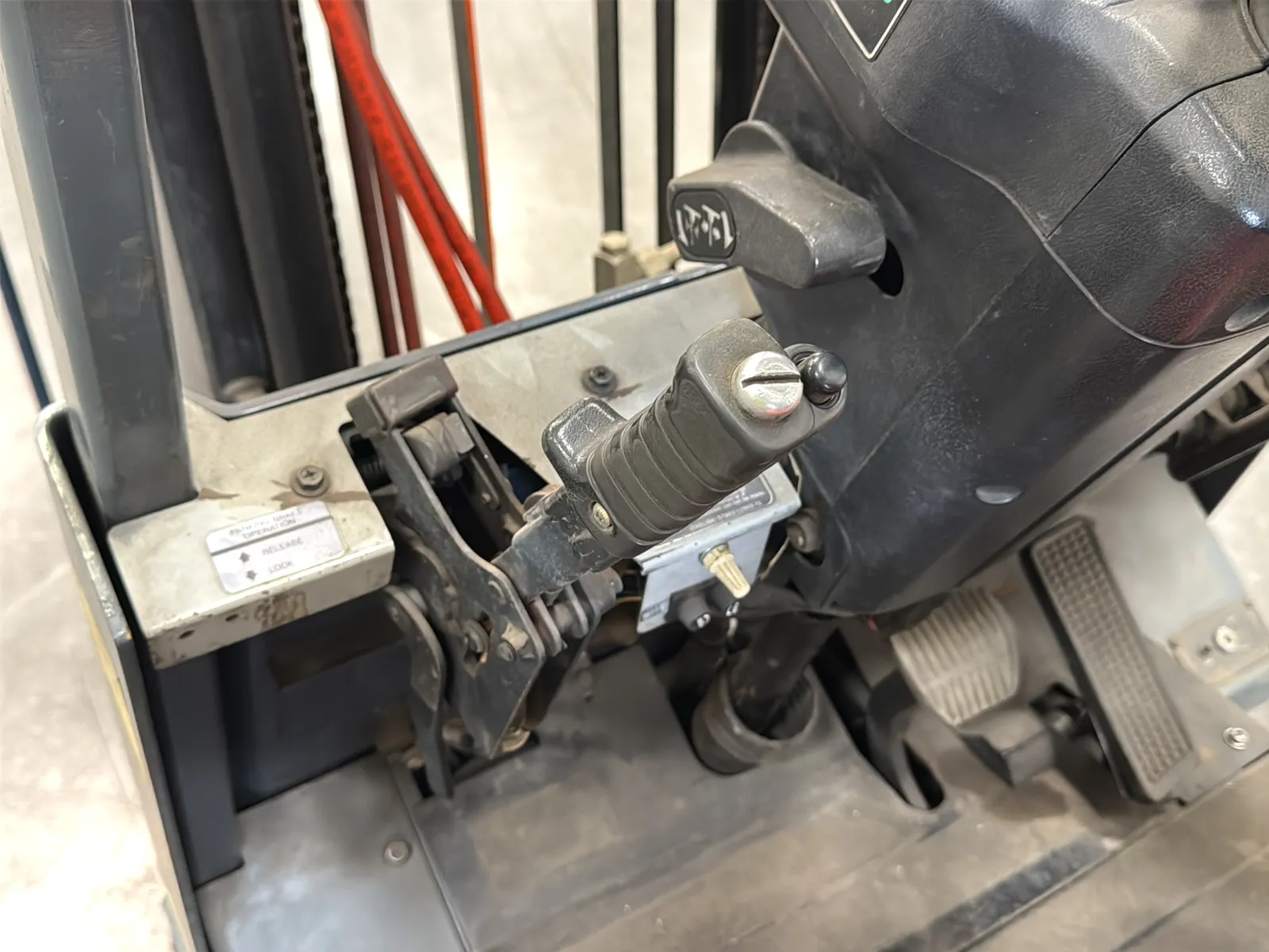 Toyota 5FBCU15 3,000lb Capacity Electric Forklift, photo 17 of 47