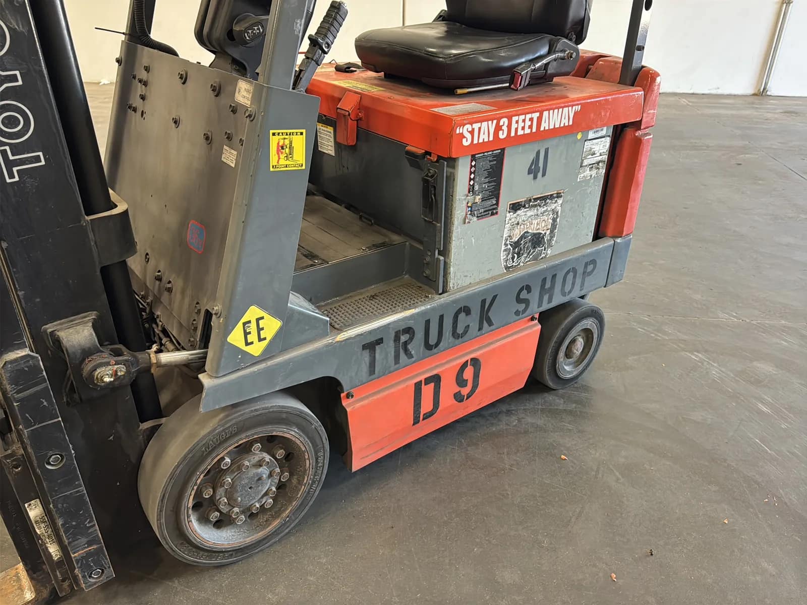 Toyota 5FBCU15 3,000lb Capacity Electric Forklift, photo 12 of 47