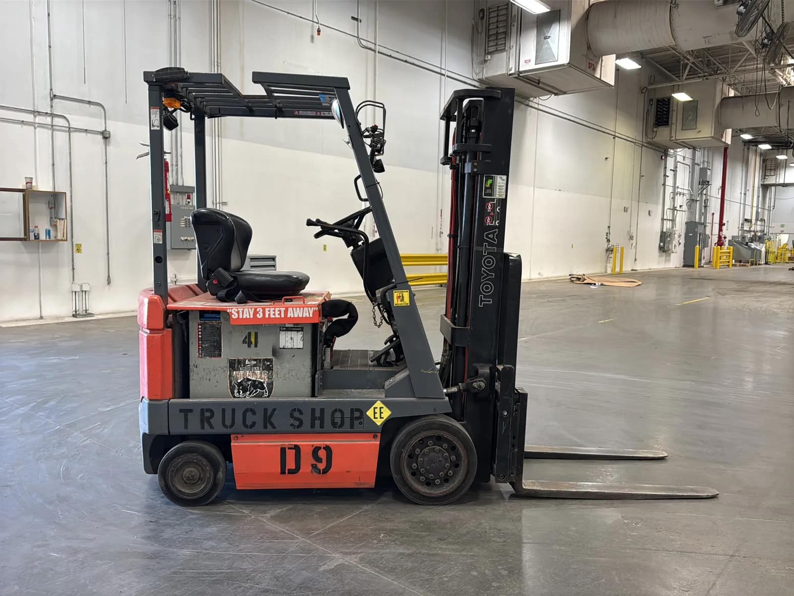 Toyota 5FBCU15 3,000lb Capacity Electric Forklift, photo 5 of 47