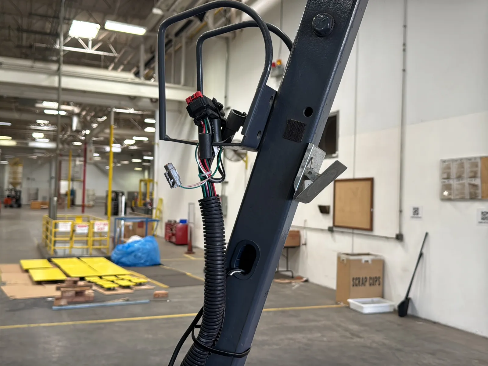 Toyota 5FBCU15 3,000lb Capacity Electric Forklift, photo 44 of 47