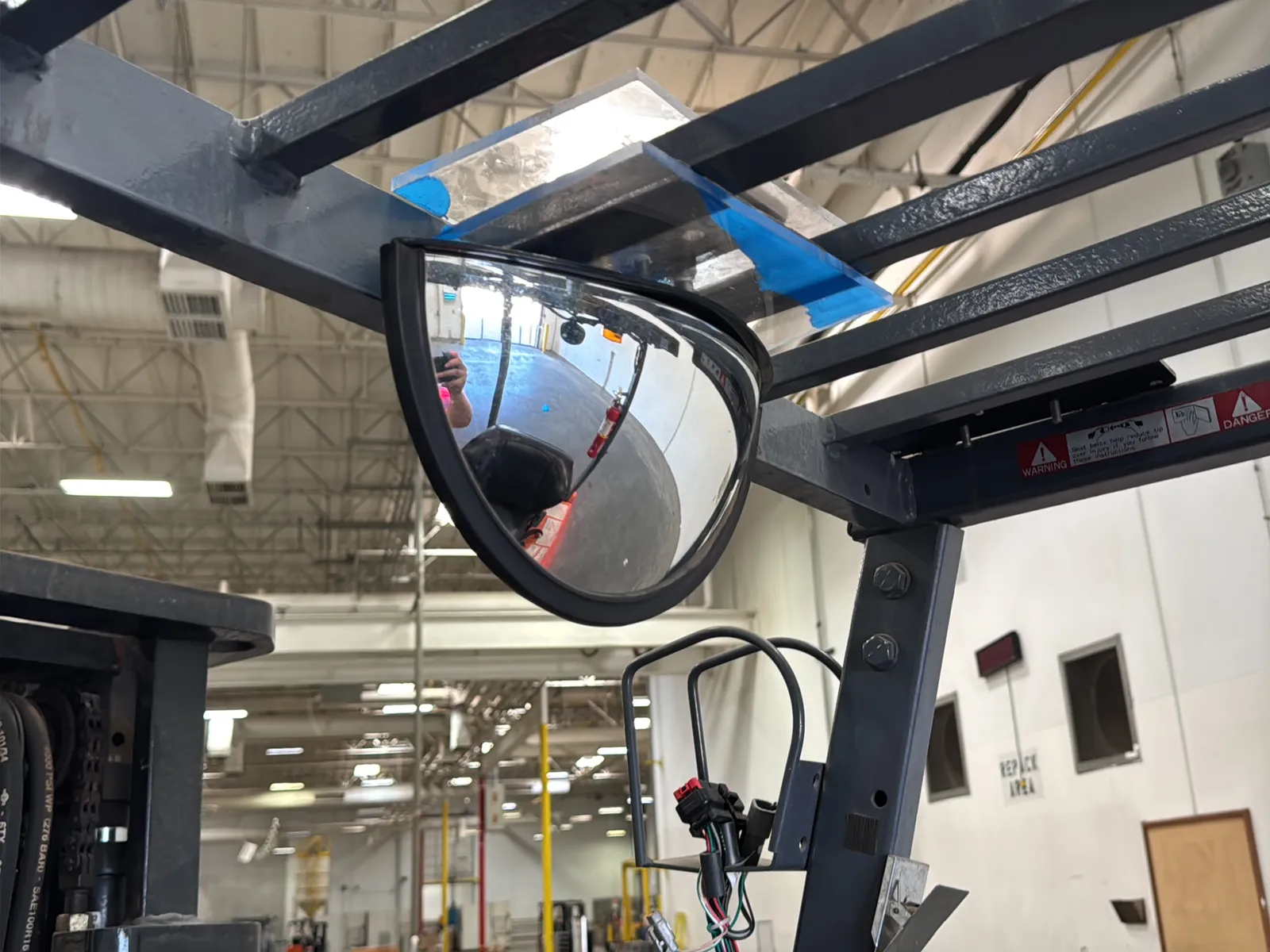 Toyota 5FBCU15 3,000lb Capacity Electric Forklift, photo 43 of 47
