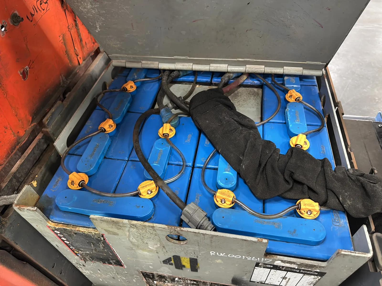 Toyota 5FBCU15 3,000lb Capacity Electric Forklift, photo 30 of 47
