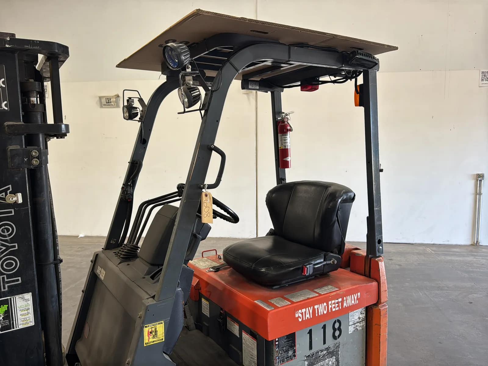 Toyota 5FBCU15 3,000lb Capacity Electric Forklift, photo 12 of 44