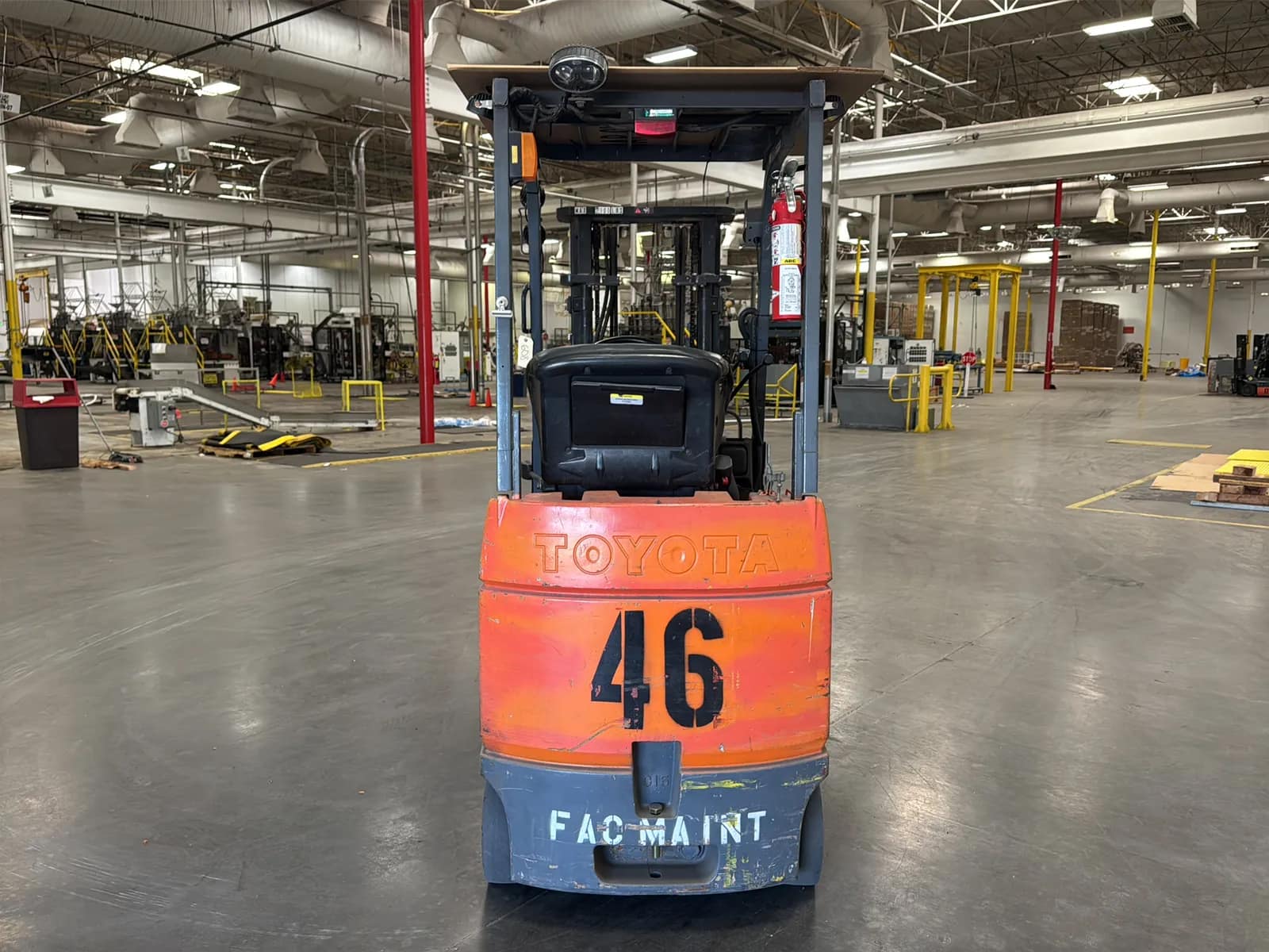 Toyota 5FBCU15 3,000lb Capacity Electric Forklift, photo 4 of 44