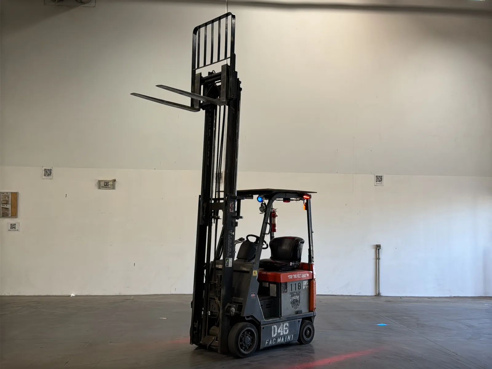 Toyota 5FBCU15 3,000lb Capacity Electric Forklift, photo 2 of 44
