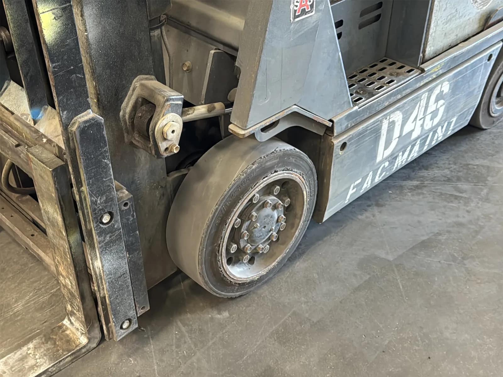 Toyota 5FBCU15 3,000lb Capacity Electric Forklift, photo 10 of 44
