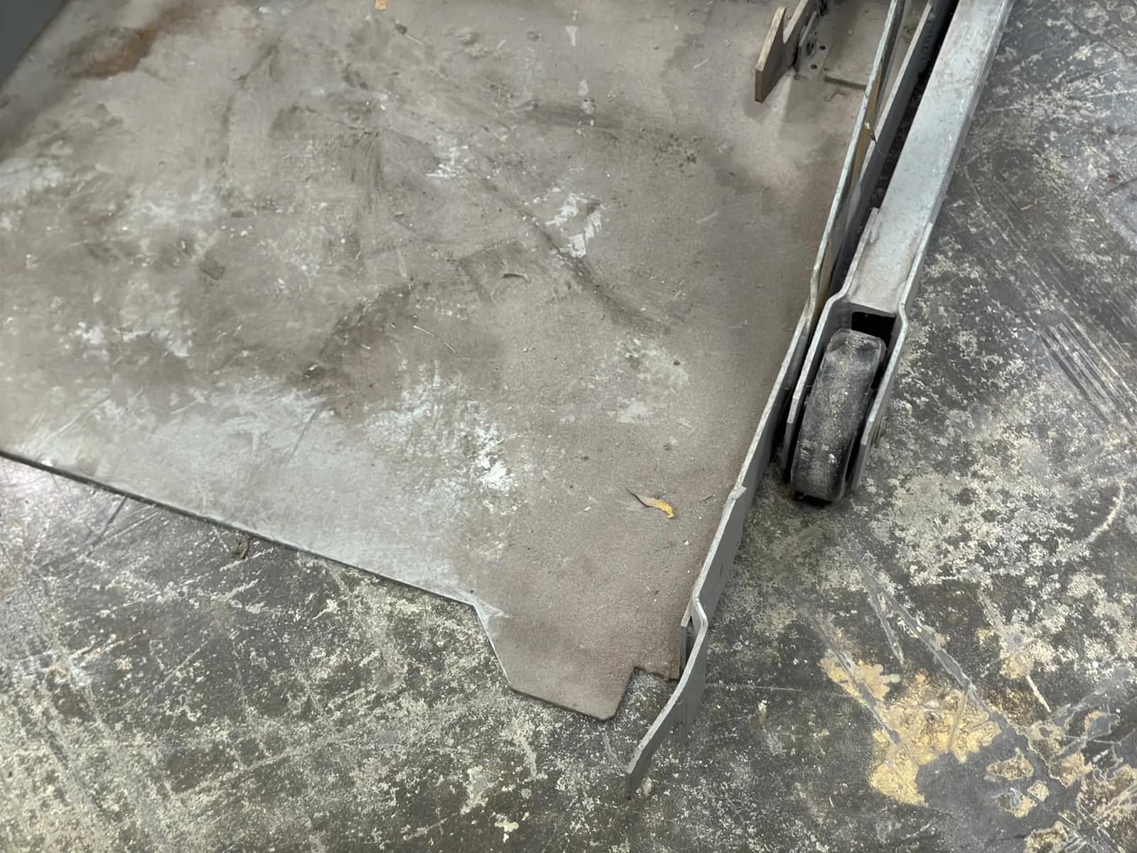 Square D 800lb Capacity Breaker Lift Truck, photo 15 of 15