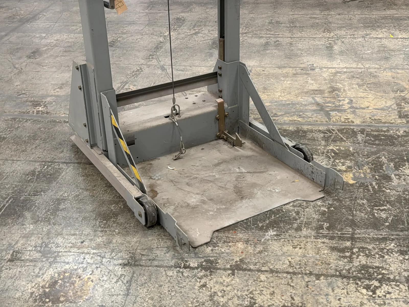 Square D 800lb Capacity Breaker Lift Truck, photo 2 of 15
