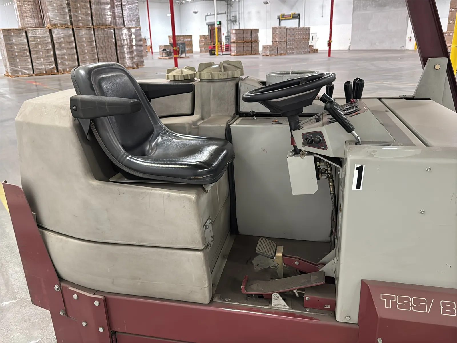 Minuteman Power Boss TSS/88 Floor Sweeper, photo 12 of 46