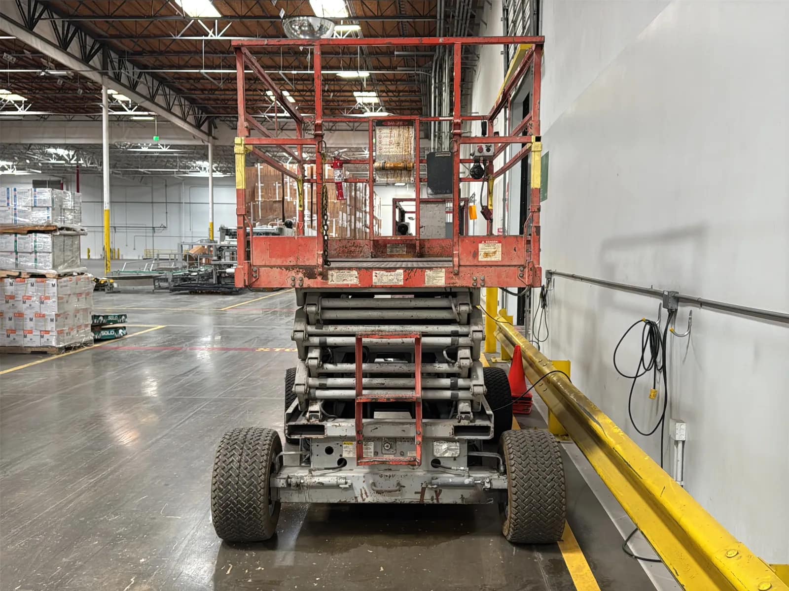 SkyJack SJIII6832 Electric Scissor Lift (Not Running), photo 3 of 52