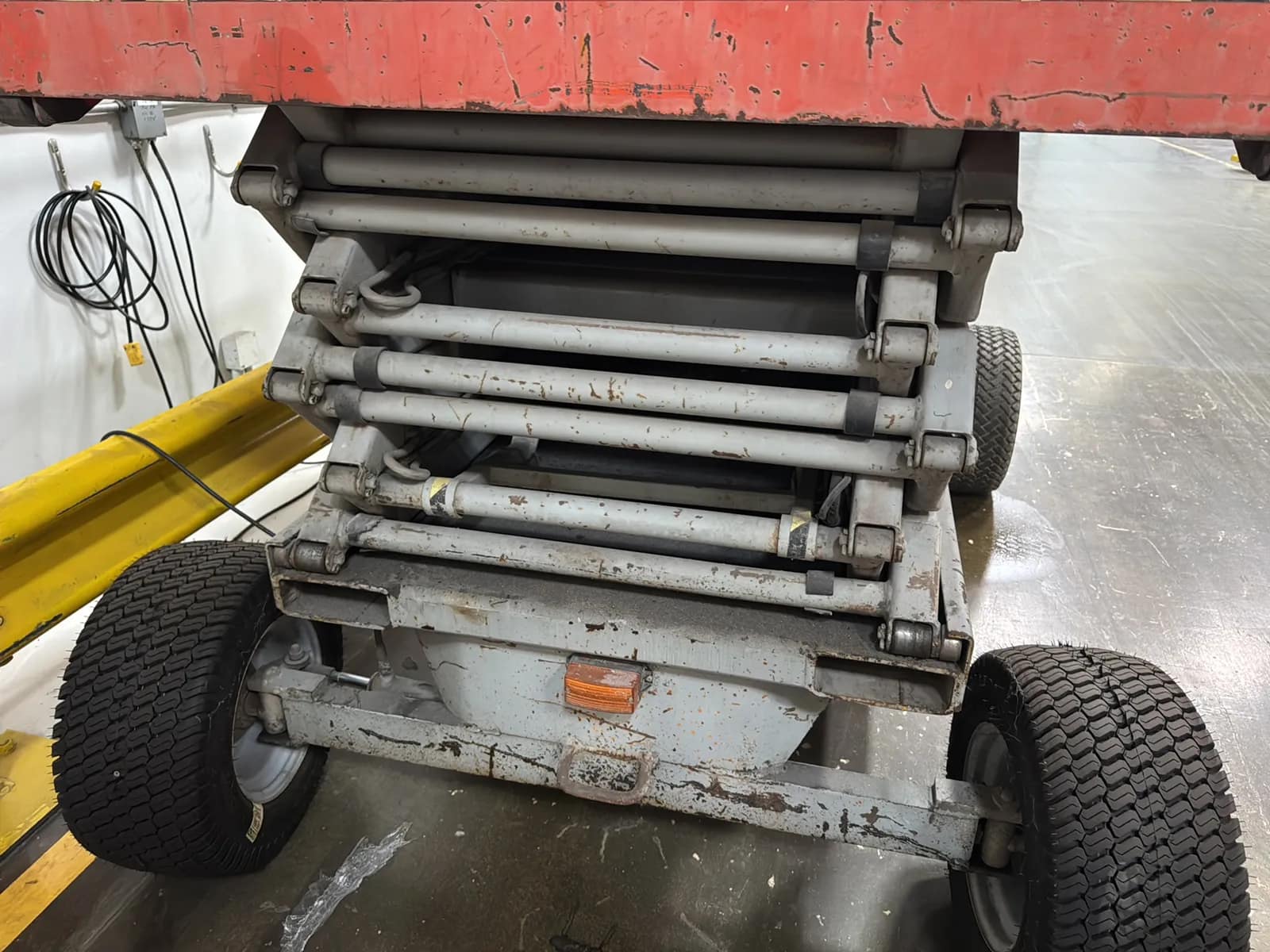 SkyJack SJIII6832 Electric Scissor Lift (Not Running), photo 17 of 52