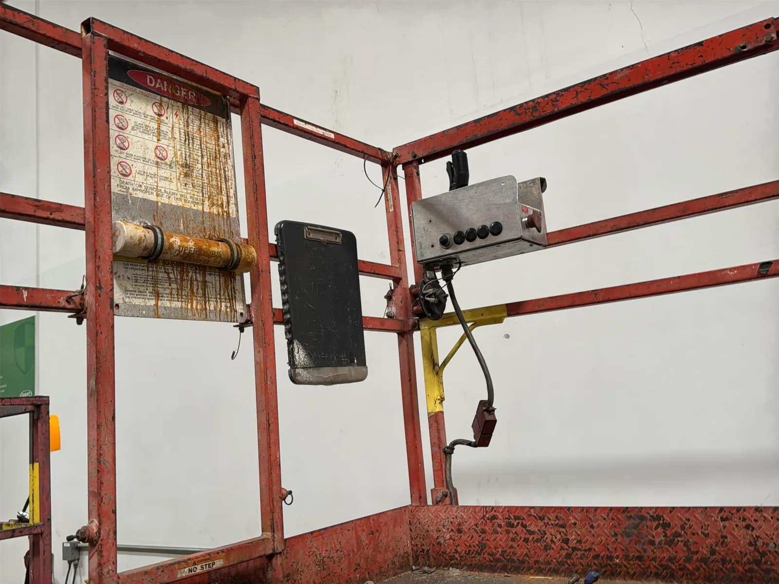 SkyJack SJIII6832 Electric Scissor Lift (Not Running), photo 6 of 52