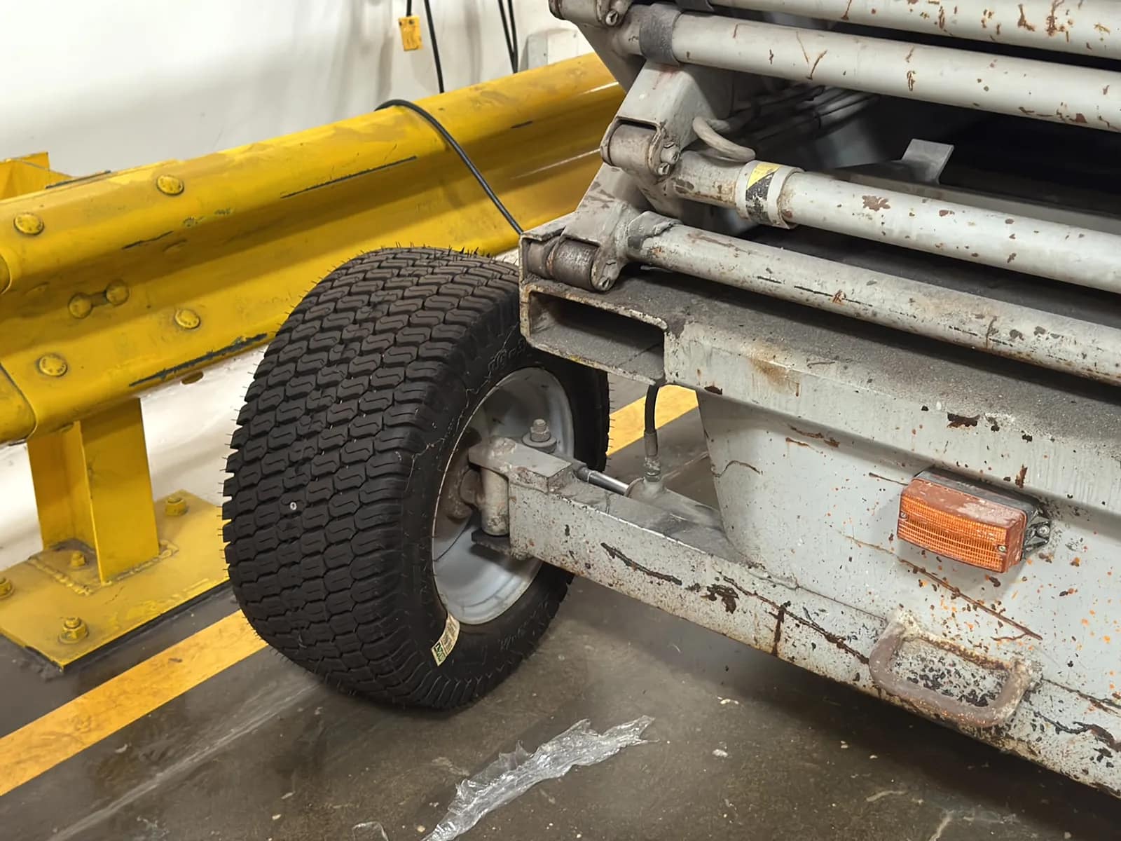 SkyJack SJIII6832 Electric Scissor Lift (Not Running), photo 45 of 52