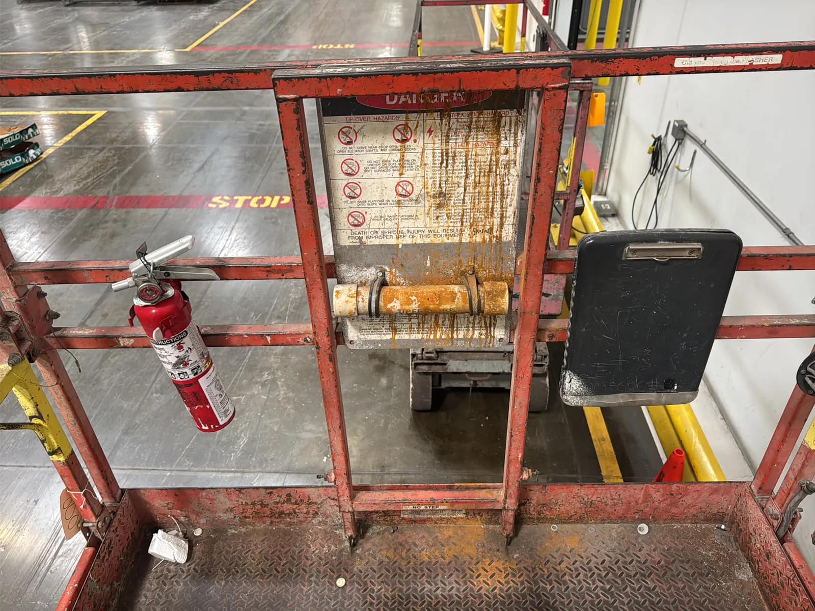 SkyJack SJIII6832 Electric Scissor Lift (Not Running), photo 29 of 52