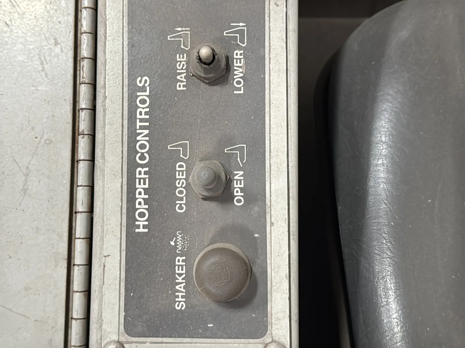 Bortek 6700 Floor Scrubber (Not Running), photo 16 of 35
