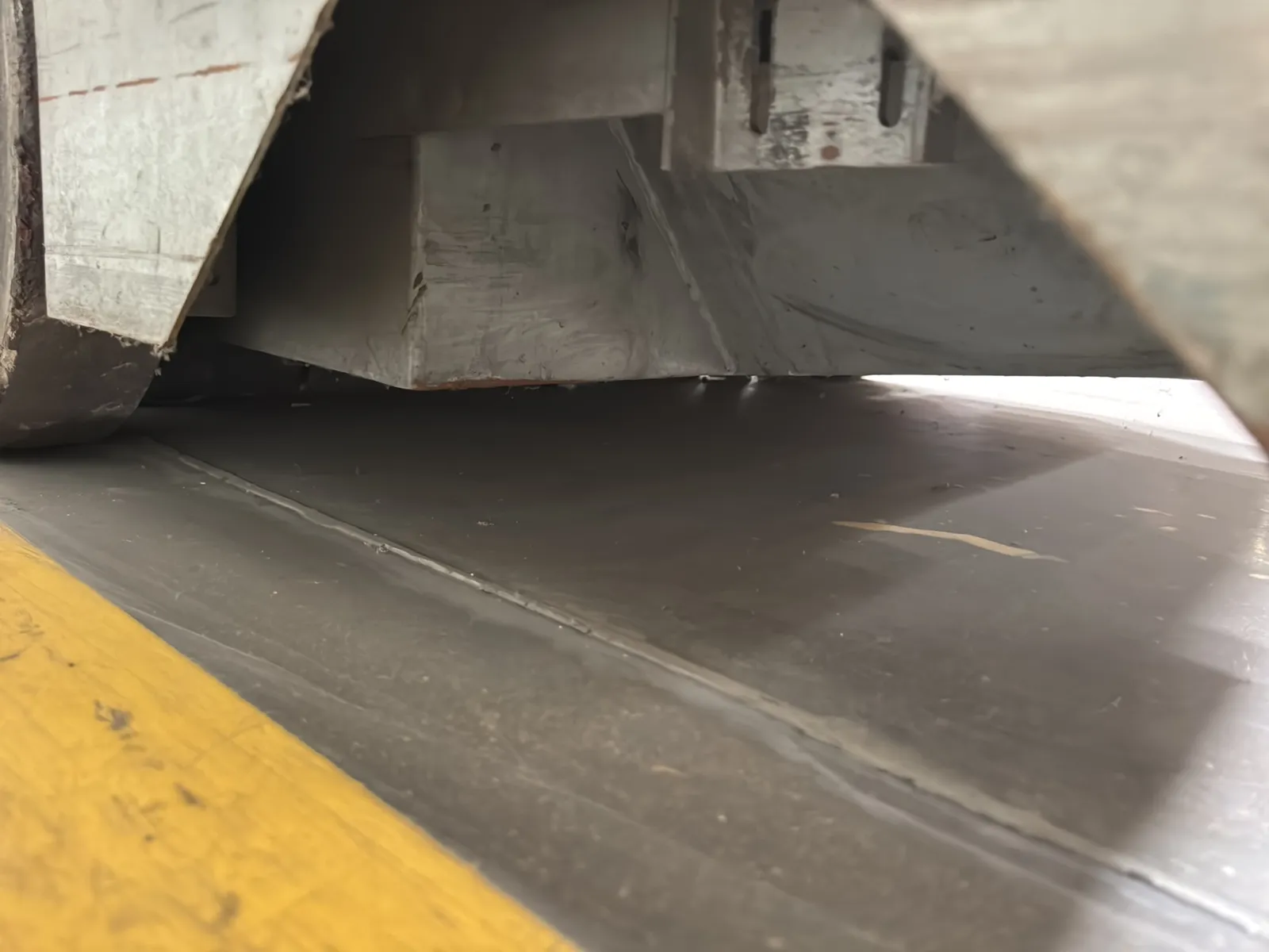 Bortek 6700 Floor Scrubber (Not Running), photo 32 of 35