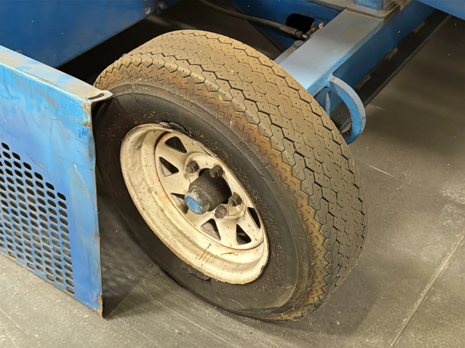 Up-Right SL30N Scissor Lift (Not Running), photo 21 of 31