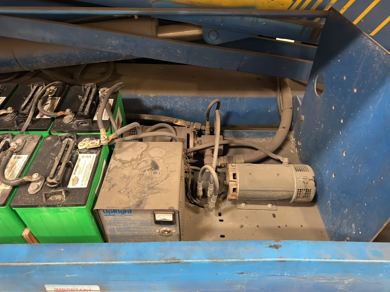 Up-Right SL30N Scissor Lift (Not Running), photo 6 of 31