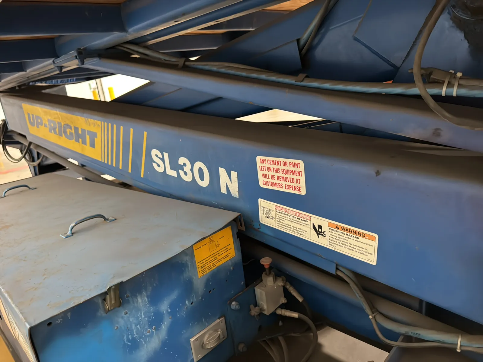 Up-Right SL30N Scissor Lift (Not Running), photo 12 of 31