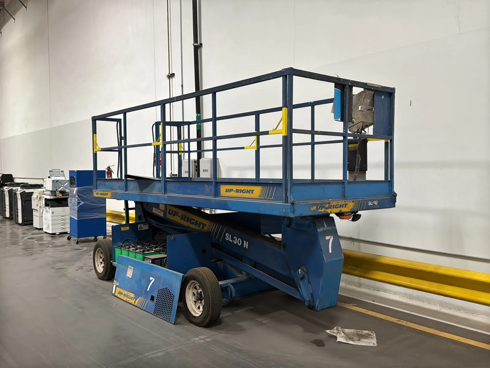 Up-Right SL30N Scissor Lift (Not Running), photo 2 of 31